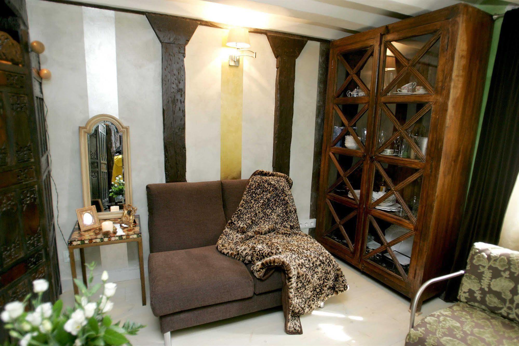 Hotel Boutique Valle de Oca Villanasur-Río de Oca Extérieur photo